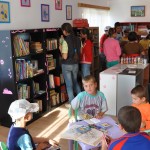 Prima biblioteca Itsy Bitsy, cu ajutorul copiilor din Bacau
